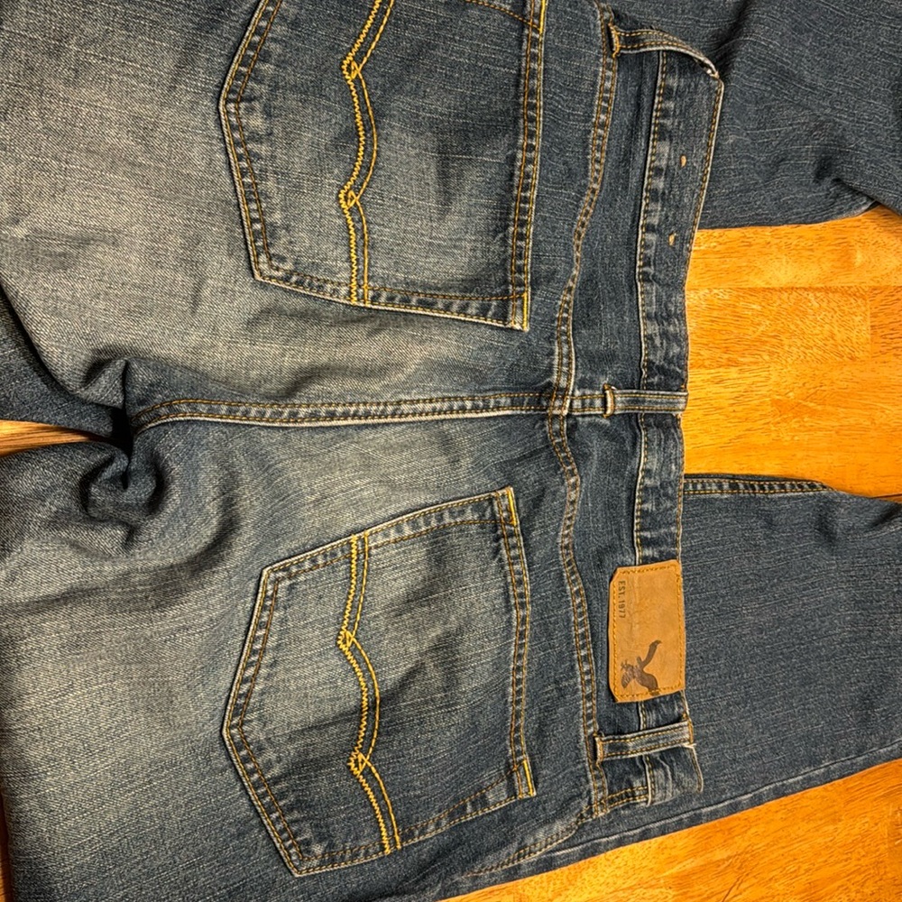 American Eagle Relaxed Straight 30 x 32